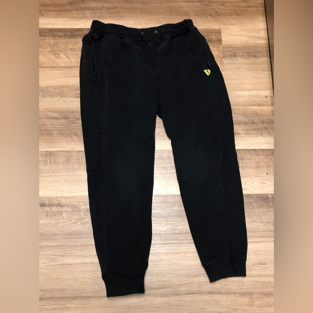 Ferrari sweatpants